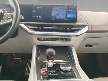 BMW XM Massage Bowers & Wilkins AHK LiveCockpitProf