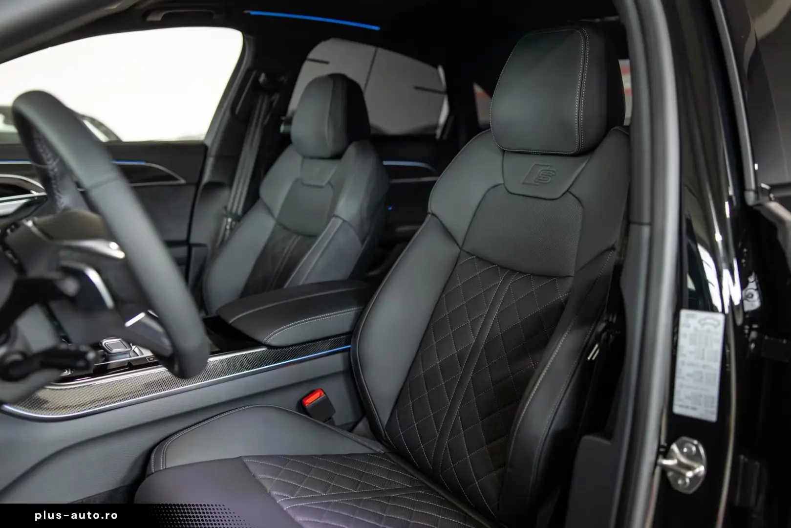 Audi A8 50 TDI quattro AHK PANO