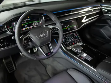Audi A8 50 TDI quattro AHK PANO