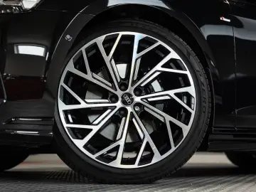 Audi A8 50 TDI quattro AHK PANO