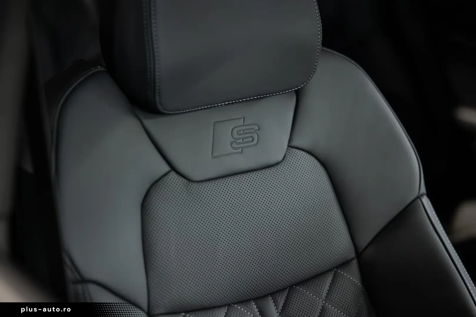 Audi A8 50 TDI quattro AHK PANO