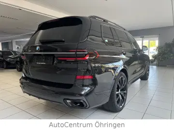 BMW X7 xD40i LCI M-Sport-Pro Sky-Lounge 7-S HUD ACC