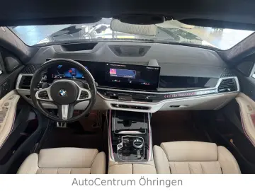 BMW X7 xD40i LCI M-Sport-Pro Sky-Lounge 7-S HUD ACC