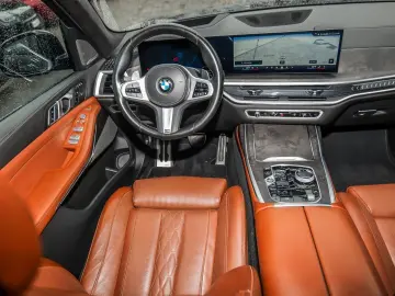 BMW X7 xDrive40d M Sport HUD PANO ACC AHK 360 KAM