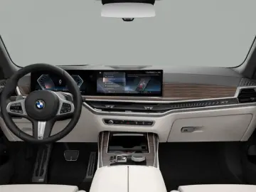 BMW X7 xDr40d M Sport Pro PANO AHK Iconic Shadow 22