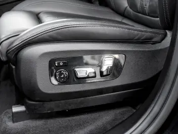 BMW X7 xDrive40d M SPORT PRO DA PA HuD H K PANO