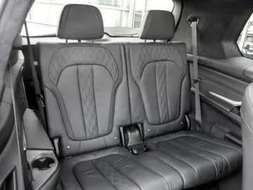 BMW X7 xDrive40d M SPORT PRO DA PA HuD H K PANO