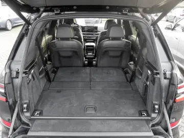 BMW X7 xDrive40d M SPORT PRO DA PA HuD H K PANO