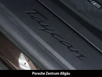 PORSCHE Taycan Burmester Luftfederung Rückfahrkamera