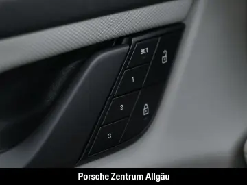 PORSCHE Taycan Burmester Luftfederung Rückfahrkamera
