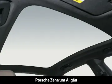 PORSCHE Taycan Burmester Luftfederung Rückfahrkamera