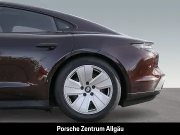 PORSCHE Taycan Burmester Luftfederung Rückfahrkamera