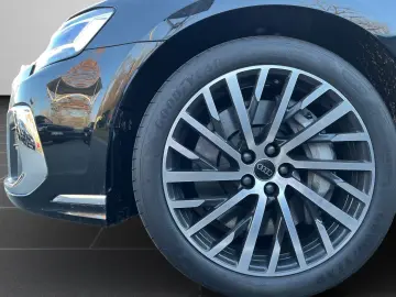 Audi A8 60 TFSI e quattro 340(462)