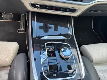 BMW X7 xDrive40d M Sport Pro Individual Pano B&W ACC