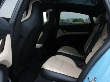 PORSCHE Taycan 4S Performance 84 kWh   Porsche Approved