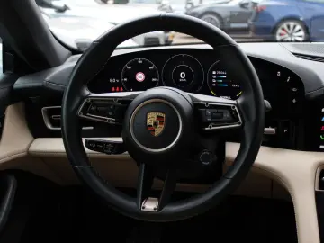 PORSCHE Taycan 4S Performance 84 kWh   Porsche Approved
