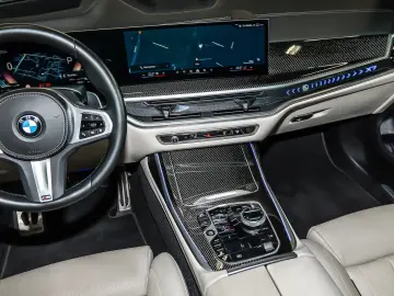 BMW X7 xDrive40d M Sport HUD PANO ACC 360 KAM RFK