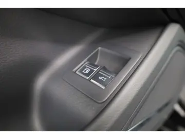 Audi A8 60 TFSI e quattro S line 20'