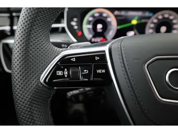 Audi A8 60 TFSI e quattro S line 20'