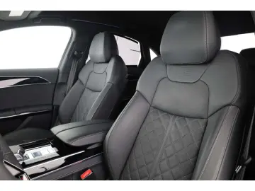 Audi A8 60 TFSI e quattro S line 20'