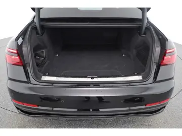 Audi A8 60 TFSI e quattro S line 20'