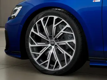 Audi A8 lang 60 TFSI e quattro AHK Pano