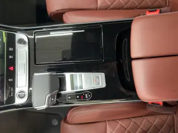Audi A8 3.0 60 TFSI e S-line Matrix LED Pano