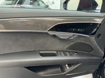 Audi A8 3.0 60 TFSI e S-line Matrix LED Pano