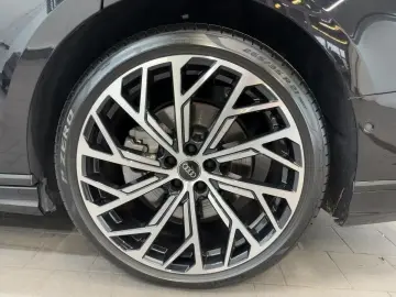 Audi A8 3.0 60 TFSI e S-line Matrix LED Pano