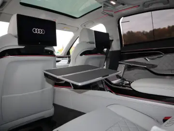 Audi A8 L 60 TFSI e lang EXCLUSIVE S-LINE