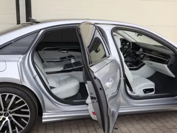 Audi A8 L 60 TFSI e lang EXCLUSIVE S-LINE