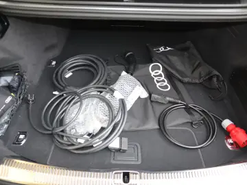 Audi A8 L 60 TFSI e lang EXCLUSIVE S-LINE