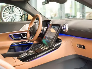 MERCEDES-BENZ AMG GT 43 wüstensand savannenbeige MANUFAKTUR