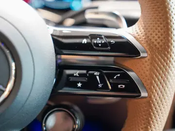 MERCEDES-BENZ AMG GT 43 wüstensand savannenbeige MANUFAKTUR