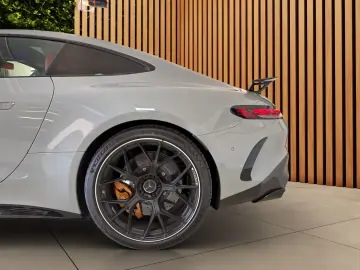 MERCEDES-BENZ AMG GT 63 S E-PERFORMANCE VOLL LIFT PA…