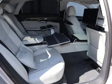 Audi A8 L 60 TFSIe lang EXCLUSIVE S-LINE