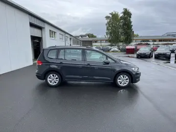VW Touran 2.0 TDI DSG Comfortline 154€ m.20% Anz. 7