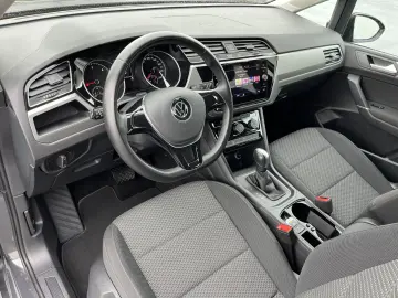 VW Touran 2.0 TDI DSG Comfortline 154€ m.20% Anz. 7
