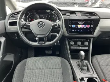 VW Touran 2.0 TDI DSG Comfortline 154€ m.20% Anz. 7