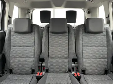 VW Touran 2.0 TDI DSG Comfortline 154€ m.20% Anz. 7