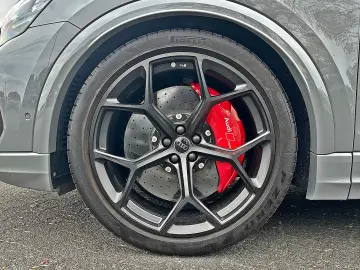 Audi RSQ8 perf.3xCARBON B&O ADV.STHZG