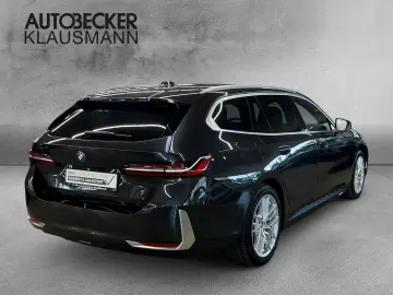 BMW 530 e xDRIVE TOURING
