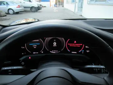 Porsche Taycan MY25 SPORT TURISMO TV FOND