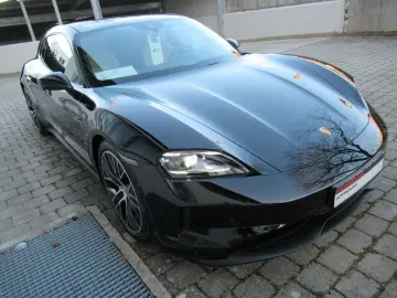 Porsche Taycan MY25 SPORT TURISMO TV FOND