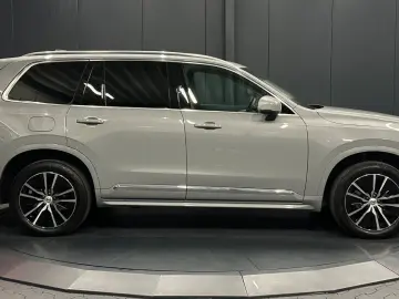 VOLVO XC90 Core Recharge Plug-In Hybrid AWD  7-SITZER
