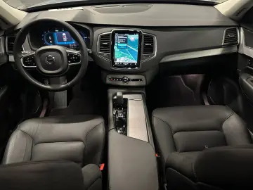 VOLVO XC90 Core Recharge Plug-In Hybrid AWD  7-SITZER