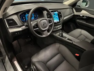 VOLVO XC90 Core Recharge Plug-In Hybrid AWD  7-SITZER