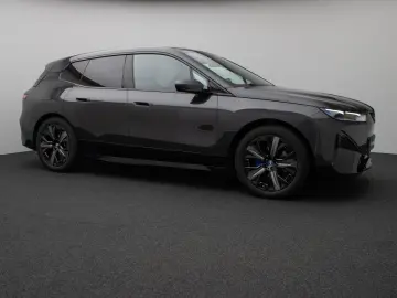 BMW iX xD40 Sportpaket 360 DAB H K ACC AHK Komfort