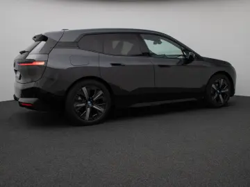 BMW iX xD40 Sportpaket 360 DAB H K ACC AHK Komfort