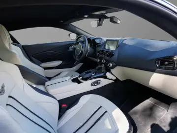 Aston Martin V8 Vantage Vantage V8 Coupe Onyx Black